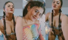 Horny Desi Girl Masturbating