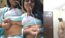 Sexy Desi Girl Shows Her Boobs